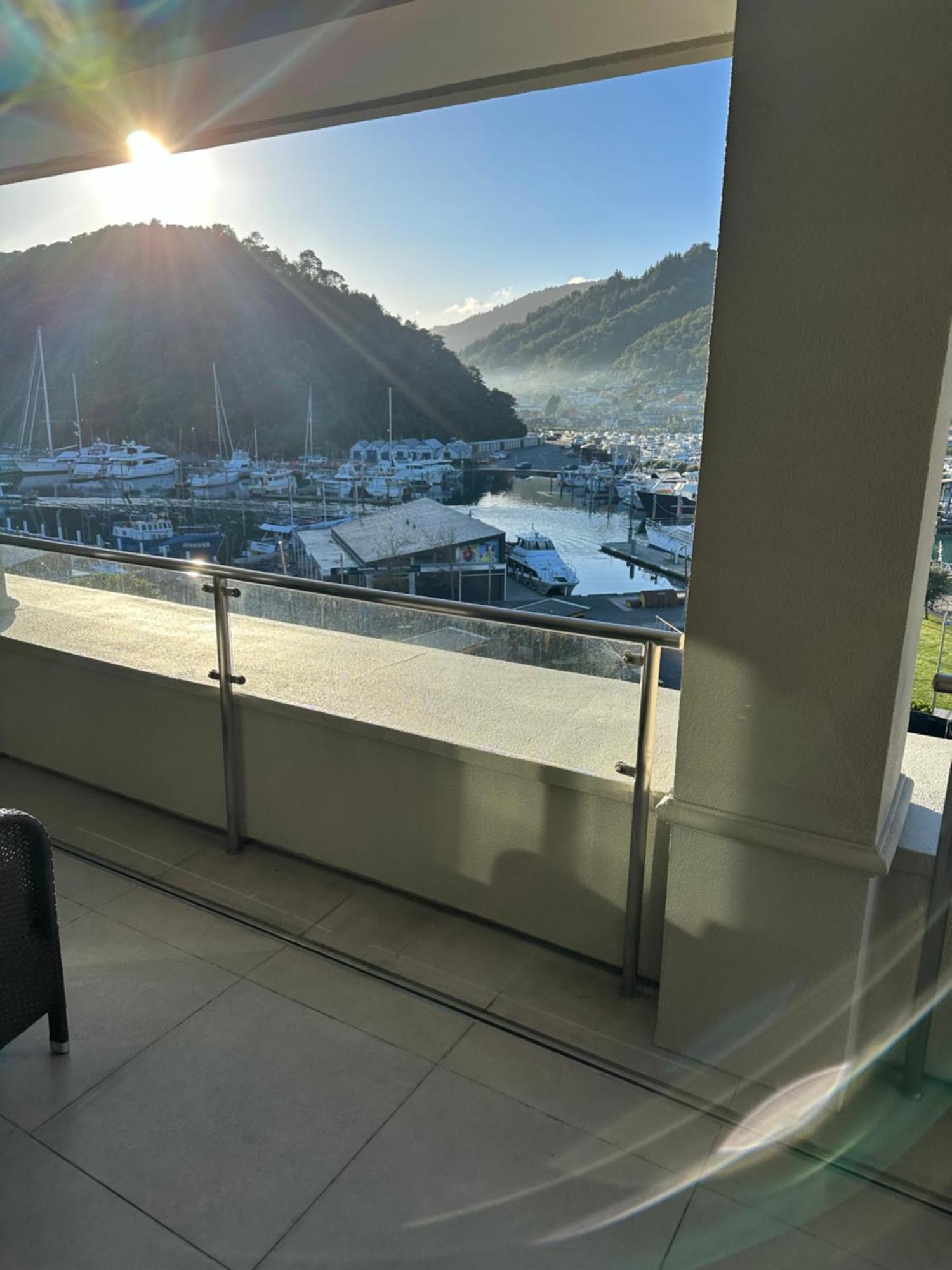 Picton Waterfront Apartments Ngoại thất bức ảnh