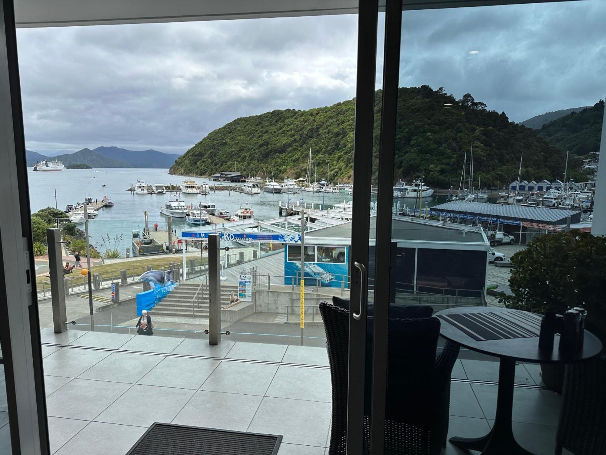 Picton Waterfront Apartments Ngoại thất bức ảnh
